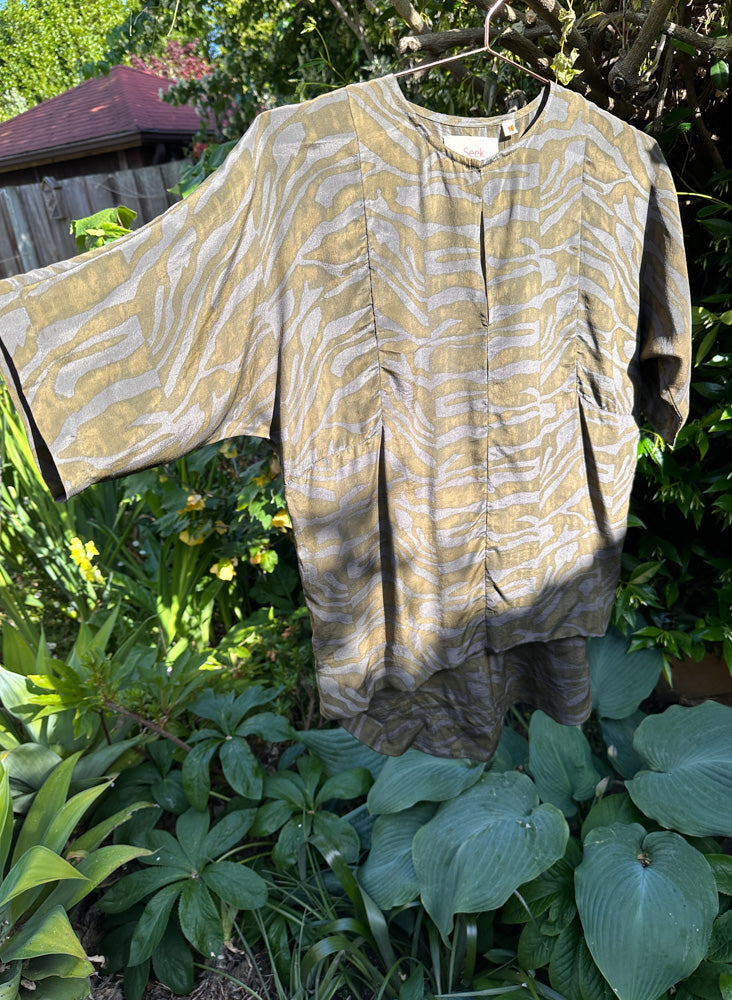 Seek Bazaar | Barb Top, land print