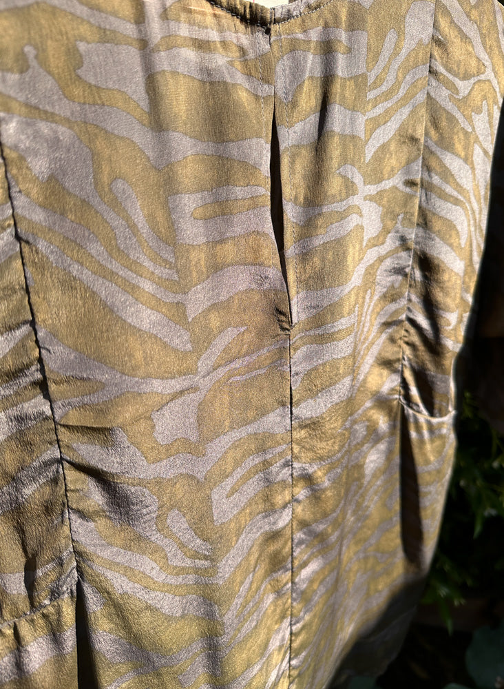 Seek Bazaar | Barb Top, land print