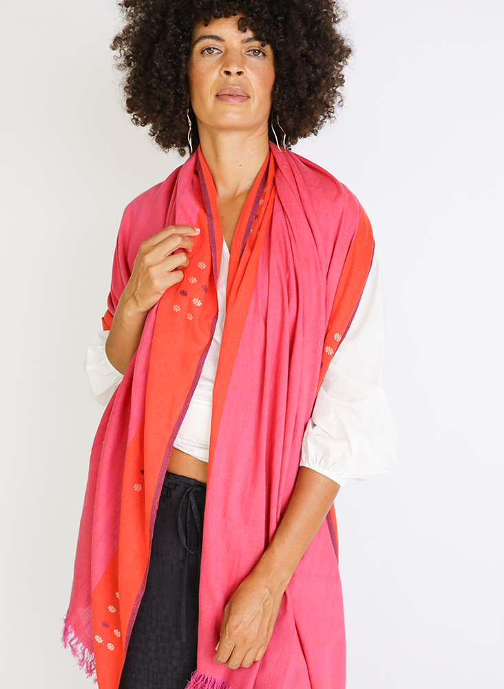 Scarf, maraschino