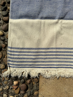 Dindori Towel, Azuria